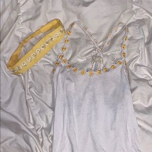 LA Hearts Daisy Tank Top & Daisy Headband